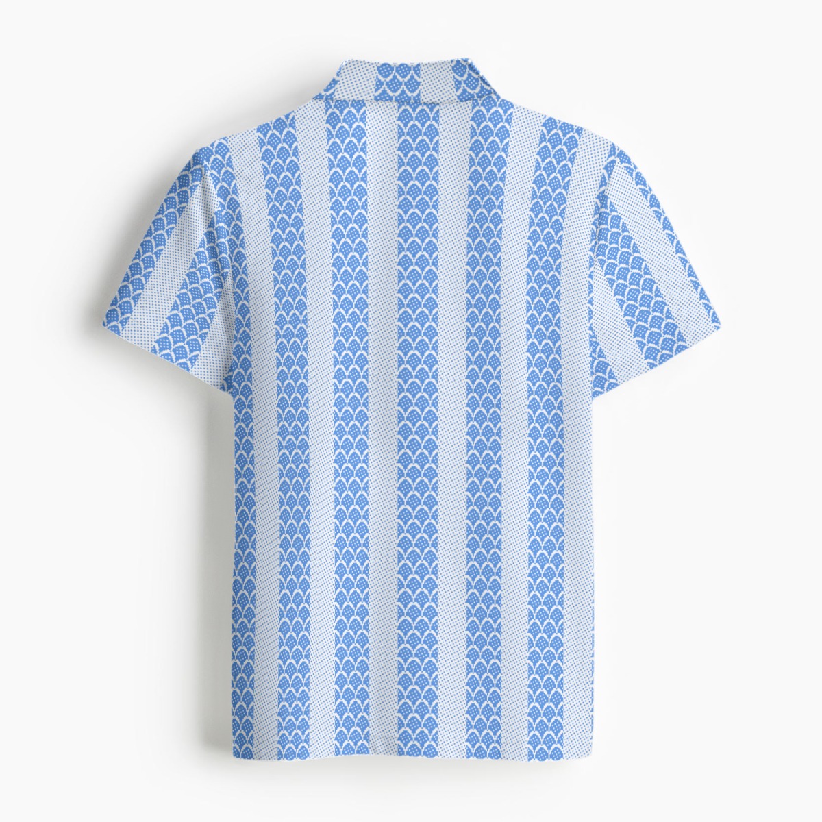 Effortless Comfort Men's Polo with Stylish All-Over Print Design