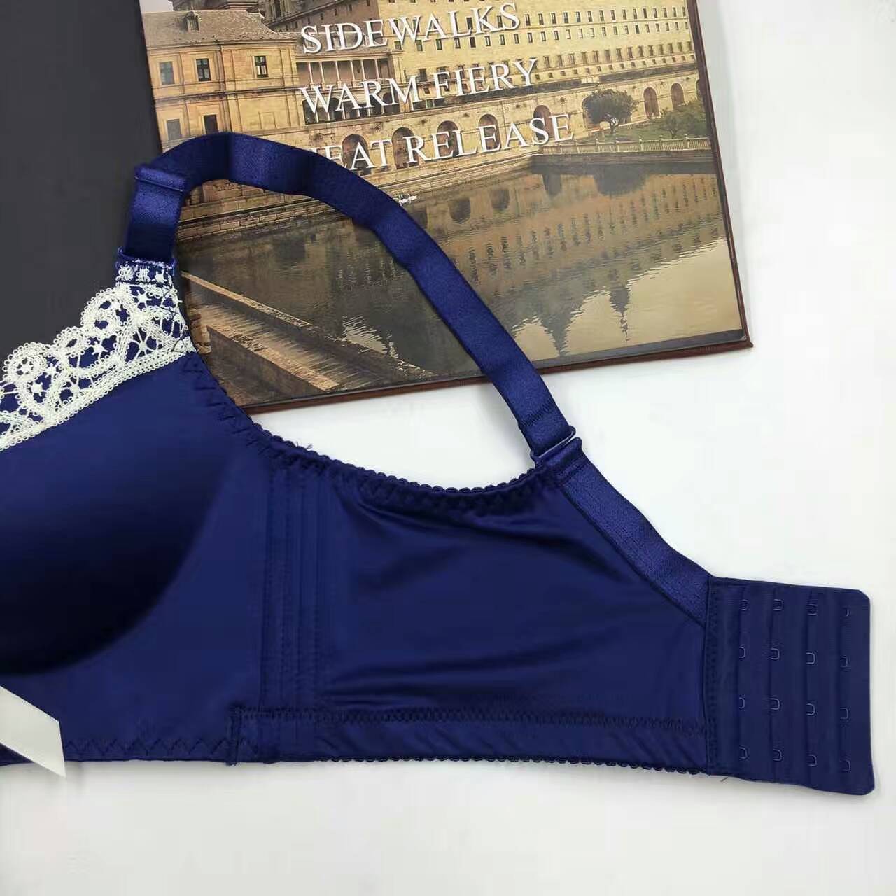 Underwear bra - Image 3