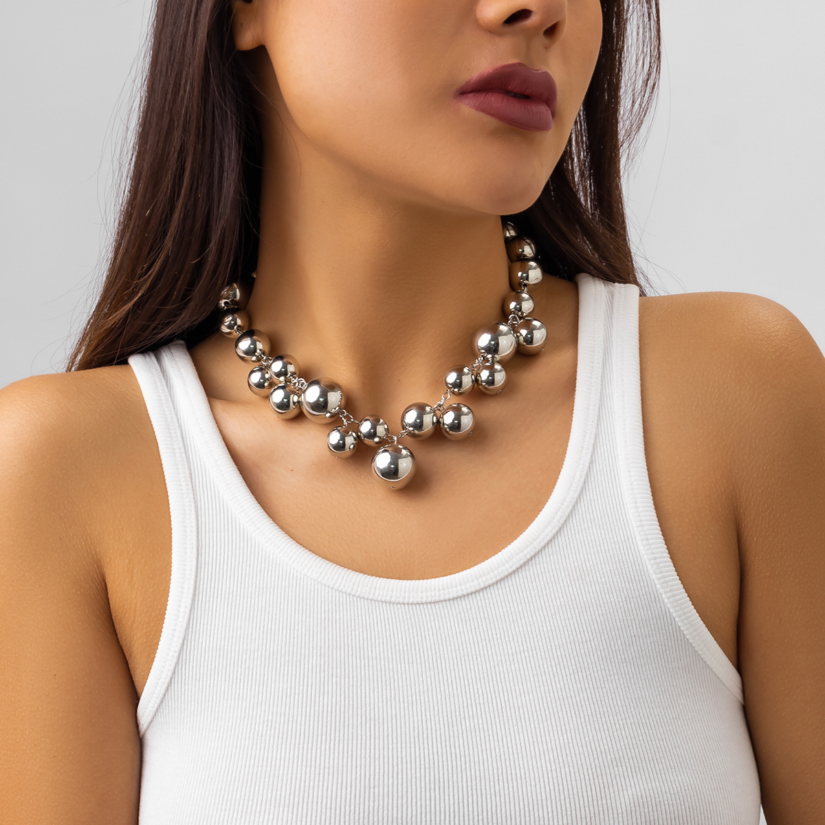 Exaggerated Large Beads Short Collar Women