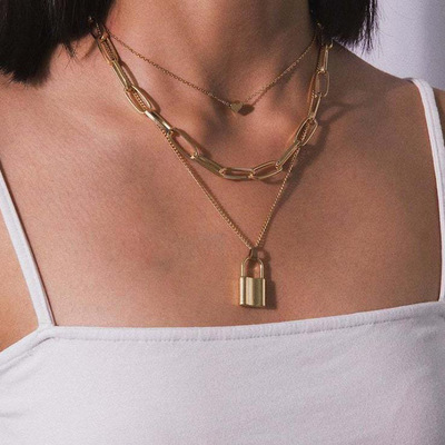 Geometric Alloy Necklace with Cable Chain – Elegant Gold/Silver Style