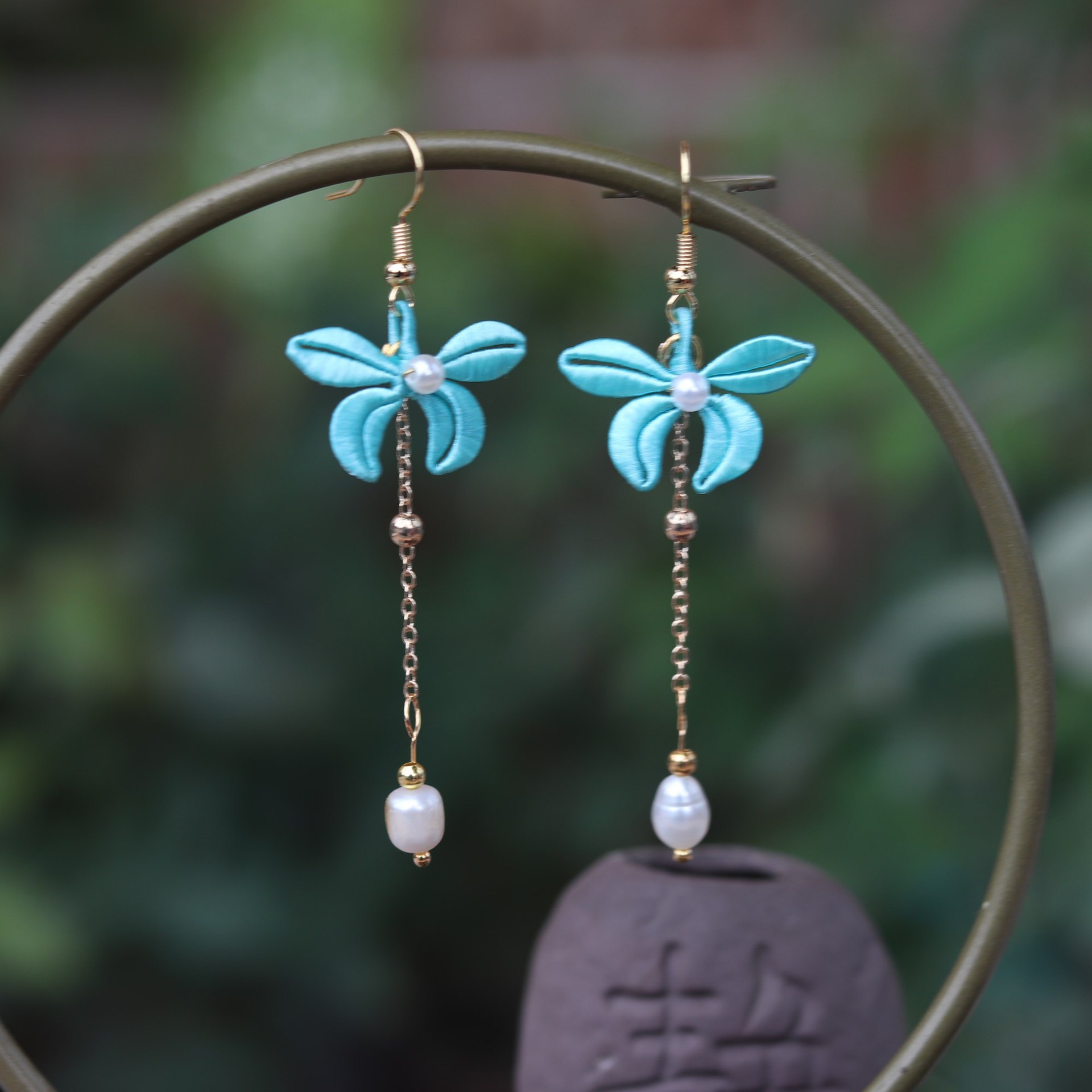 Pearl Insect Earrings with Butterfly Design - 7.5 cm Length