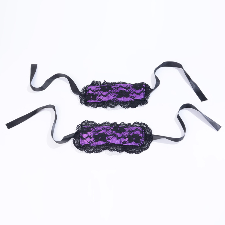 Women's Lace Blinders Handcuffs Set Toy - Image 4