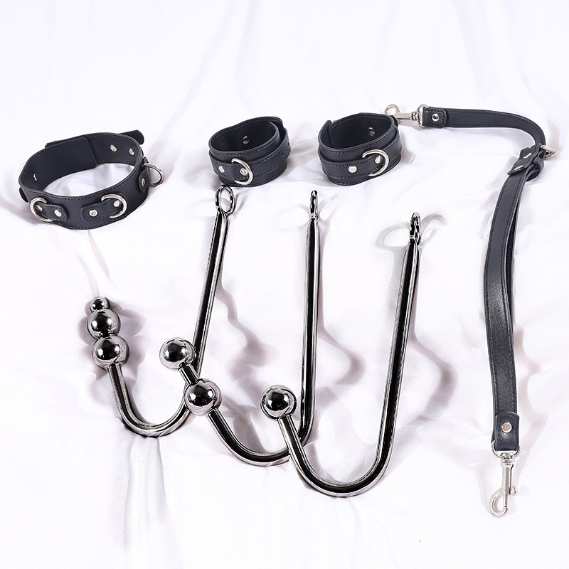Elegant Black Leather Anal Hook Binding Set for Flirting & Training