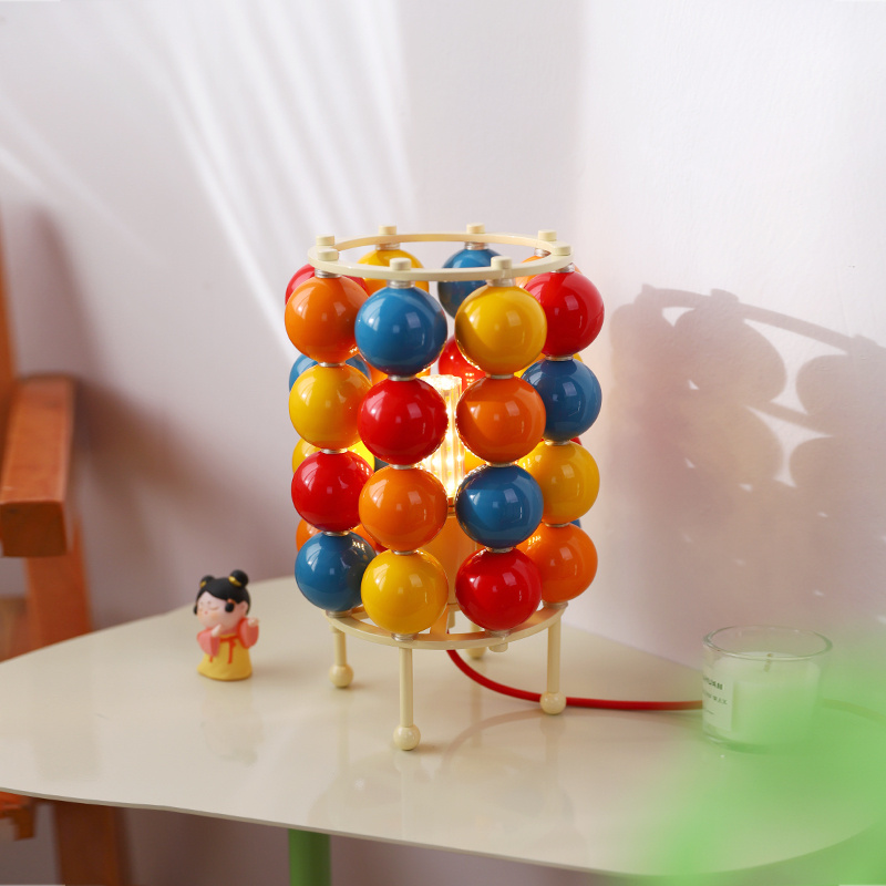 Memphis Vintage Medieval Color Table Lamp