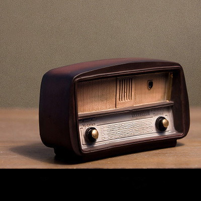 Retro Resin Desktop Decoration for Restaurants - Nostalgic Craft Art