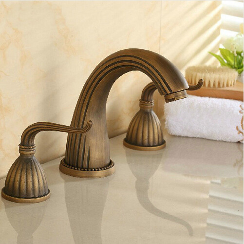 Antique Finish 3-Hole Hot & Cold Copper Faucet with Ceramic Spool