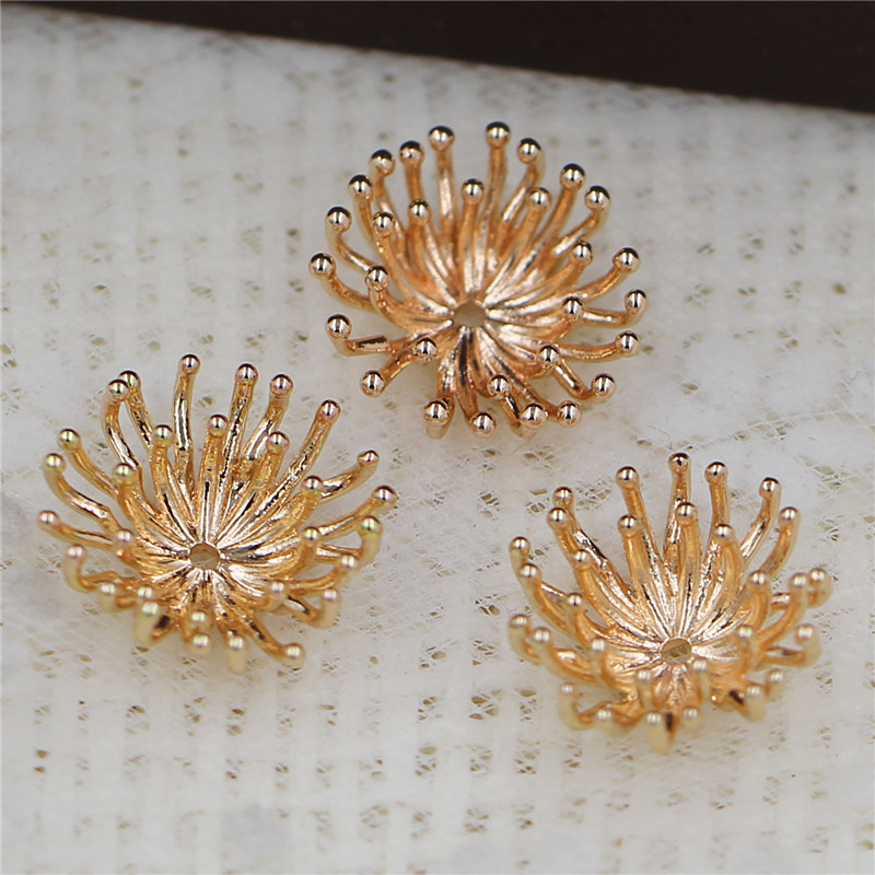 Elegant Gold Copper Stamen Pendant (14MM x 8MM) - Single Piece