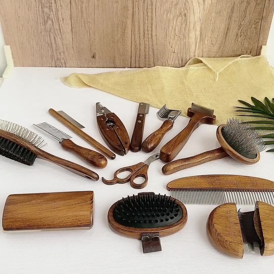 Double-Sided Wooden Comb for Cats and Dogs - Grooming Essential