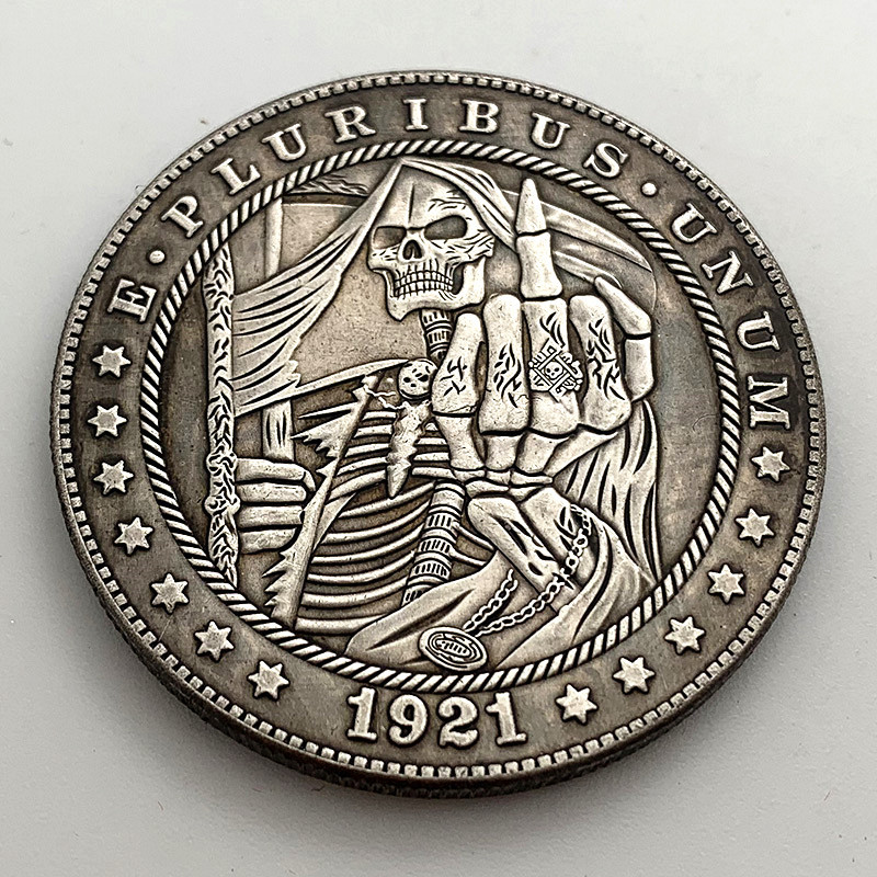 1921 Wandering Money Skull Finger Medallion – Brass Antique Silver Commemorative Coin